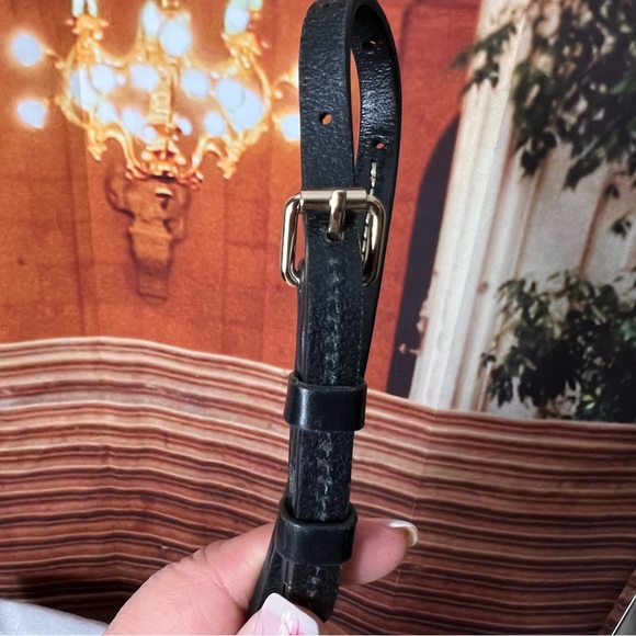 Dooney & Bourke Disney Resort Minnie Mouse Crossbody sold out! Rocks the Dots! - Picture 5 of 17